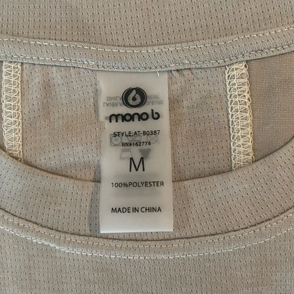 Mono B Athletic Crop Top NWT - Picture 2 of 5